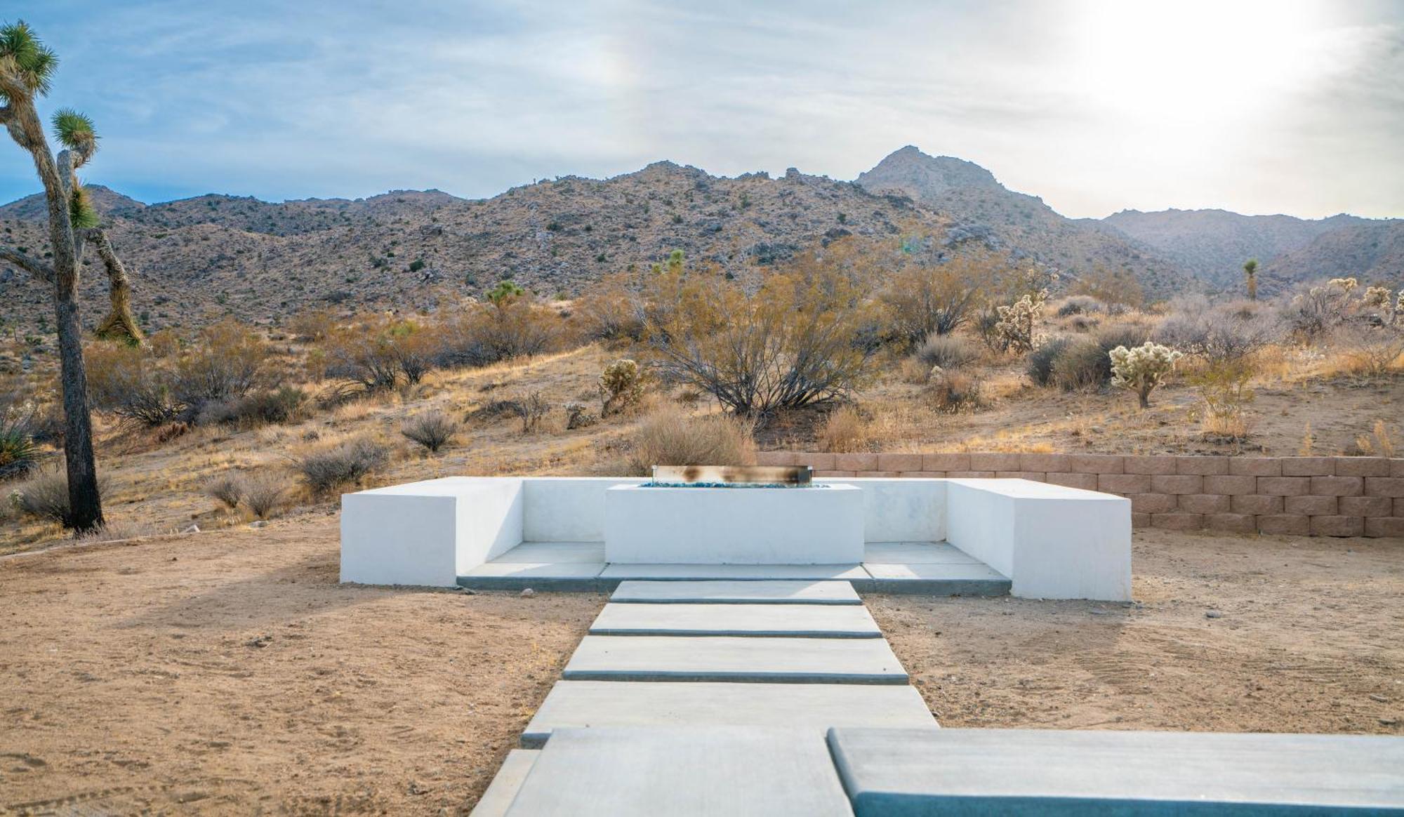 Experience Desert Serenity Gateway To Joshua Tree Exterior foto